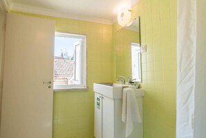 Badekar og hårføner