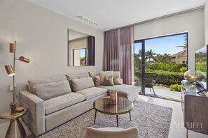 TV - Luxury 1 bdrm boutique Condo in Gold Coast -Malmok (Noord)
