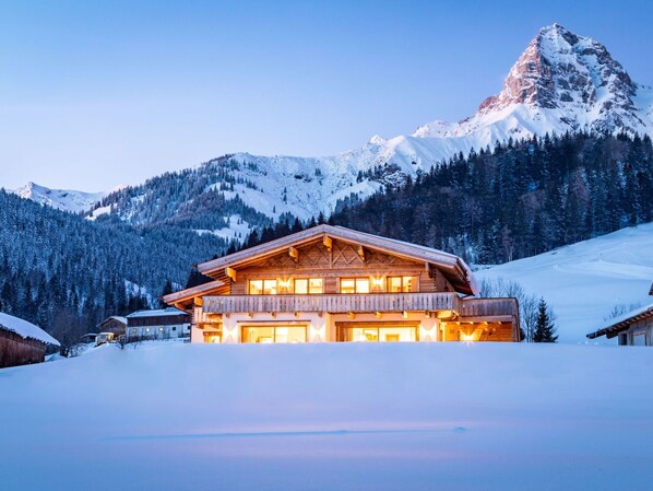 Exterior - Cosy apartment for 10 guests with WIFI, TV, balcony and panoramic view (Maria Alm Am Steinernen Meer)