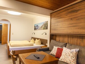 2 habitaciones, cuna de viaje y wifi gratis 