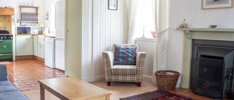 TV, fireplace, DVD player