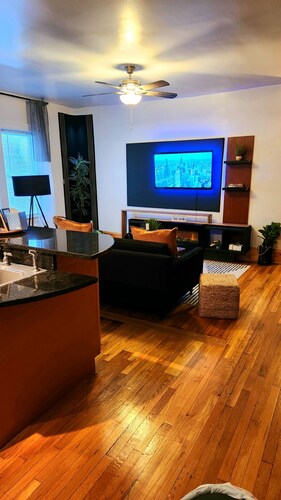 Contemporary Coventry: 10% Off 2+Nights+Late Check Out