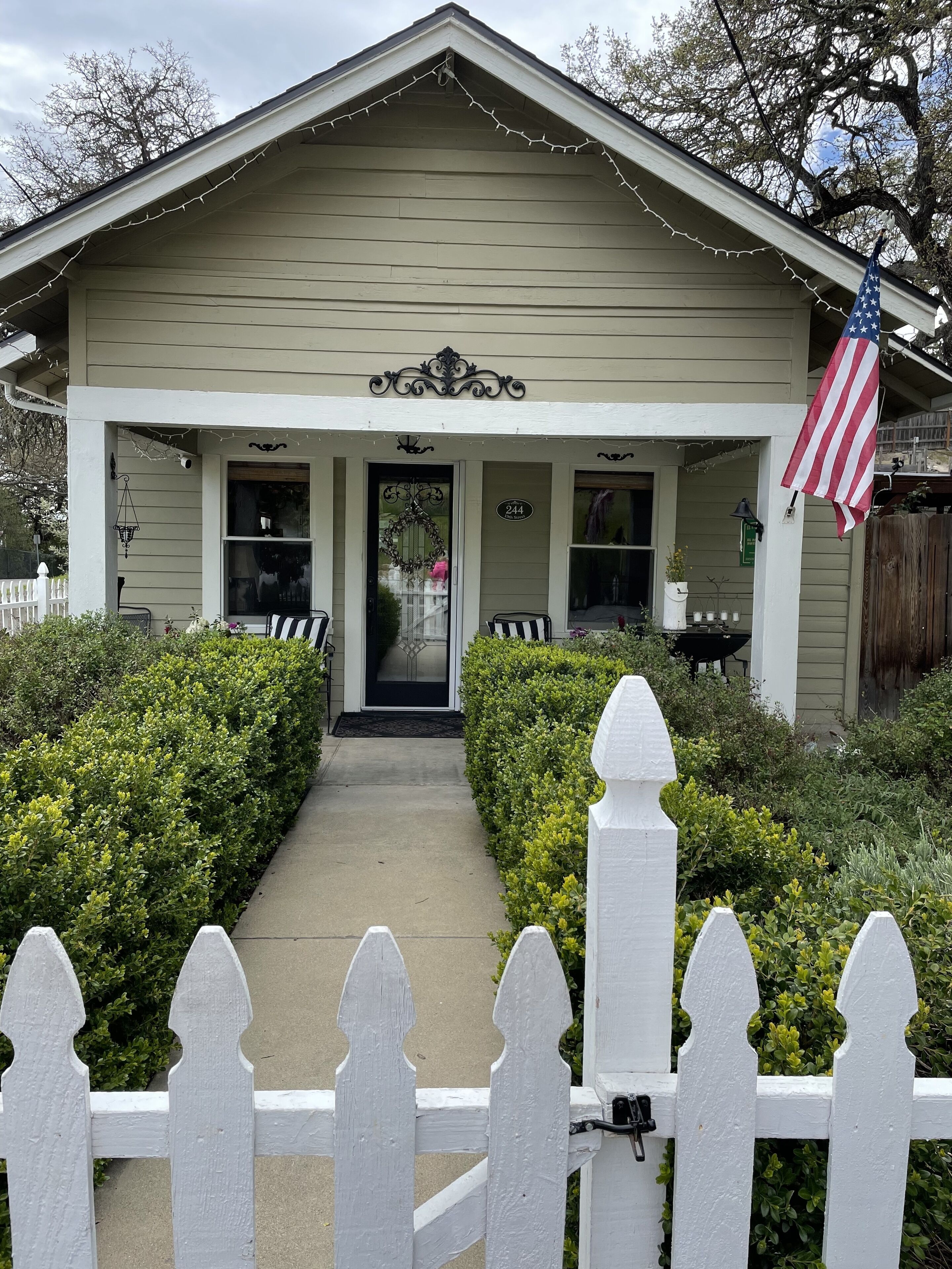 Cozy Guest Room on Historical Property