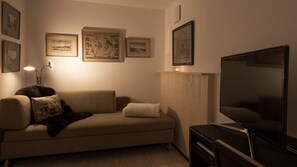 TV - Holiday Apartment "Belawis" with Balcony & Wi-Fi (Klosters-Serneus)