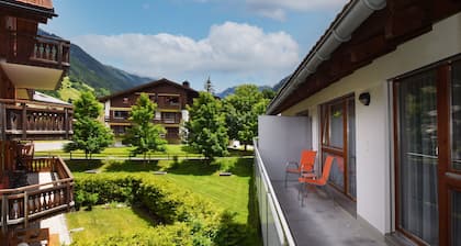 Ferienwohnung "Alpin 5" mit Terrasse und WLAN
