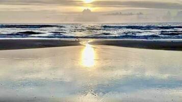 Solsenger og strandhåndklær