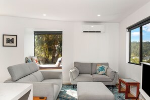 Smart TV, books, stereo, printers