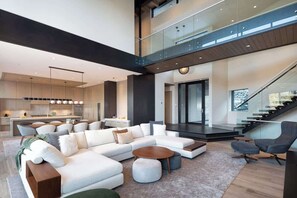 Interior - Mountainside home w/ ski access & fireplace (Whistler)