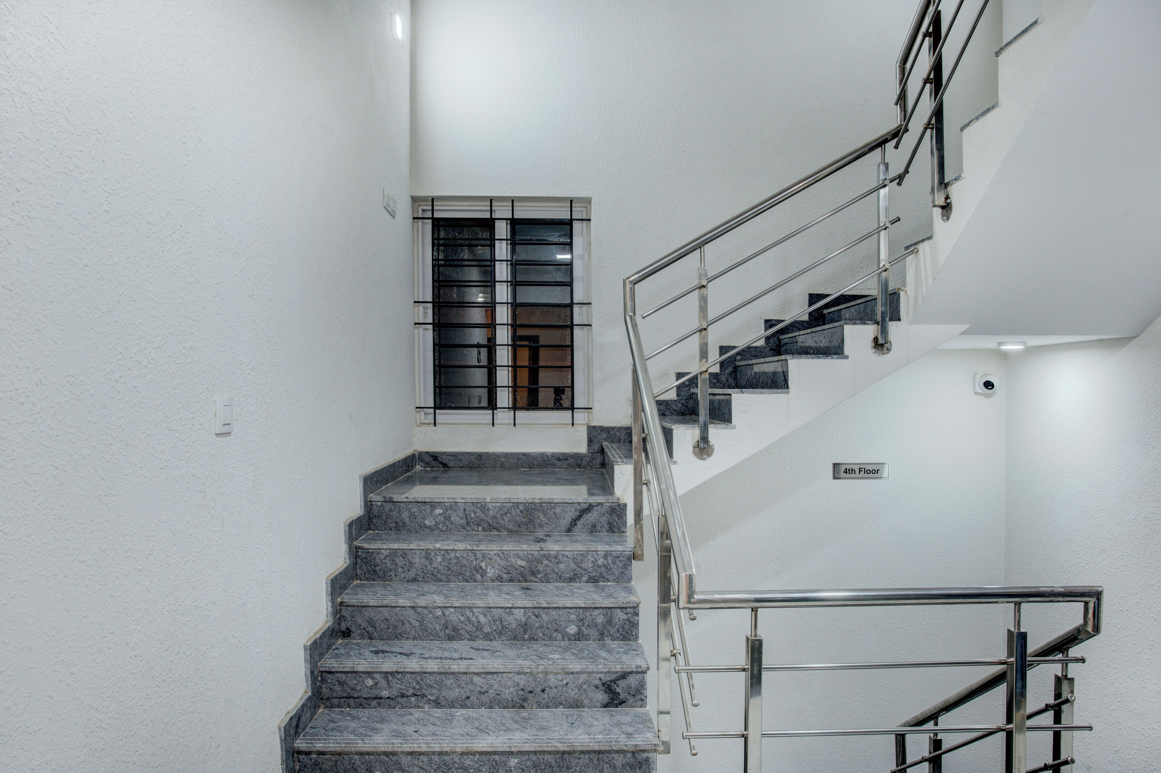 Handrails in stairways