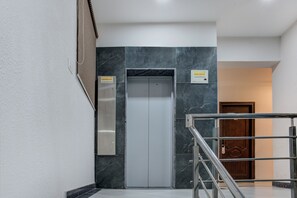 Elevator