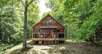 Family Friendly Beautiful Lake Front Cottage