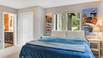 3 habitaciones, tabla de planchar con plancha, internet y ropa de cama