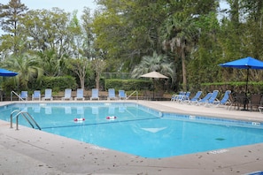 Pool - Pool & Beach Access: Villa on Hilton Head Island (Hilton Head Island)