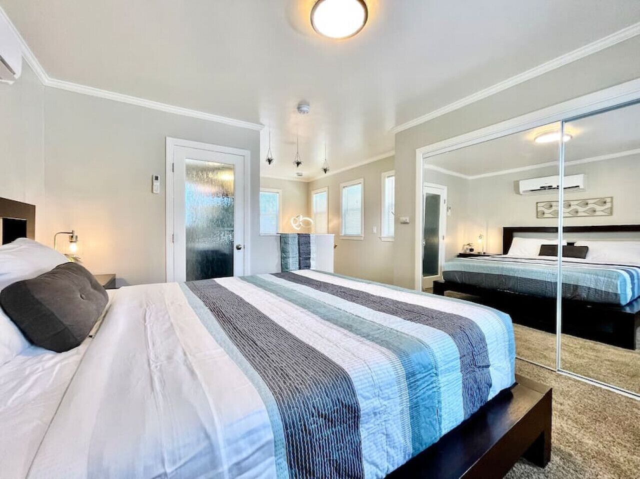 3 chambres, fer et planche à repasser, Wi-Fi gratuit, draps fournis