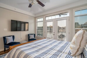 2 quartos, ferros/tábuas de passar roupa, Wi-Fi de cortesia