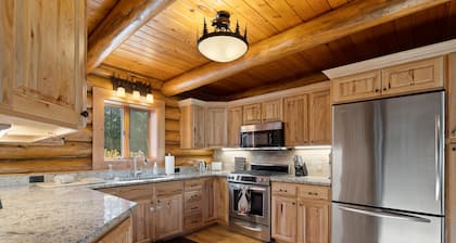 Luxury Montana Cabin with epic Mountain Views
