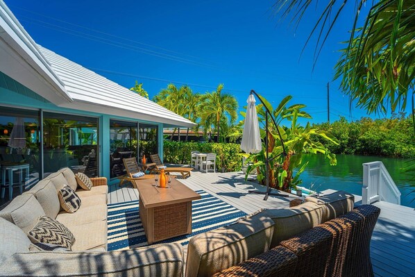 Unclassified image, 1 of 50, button