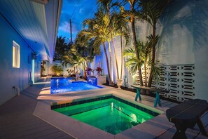 Unclassified image, 3 of 50, button