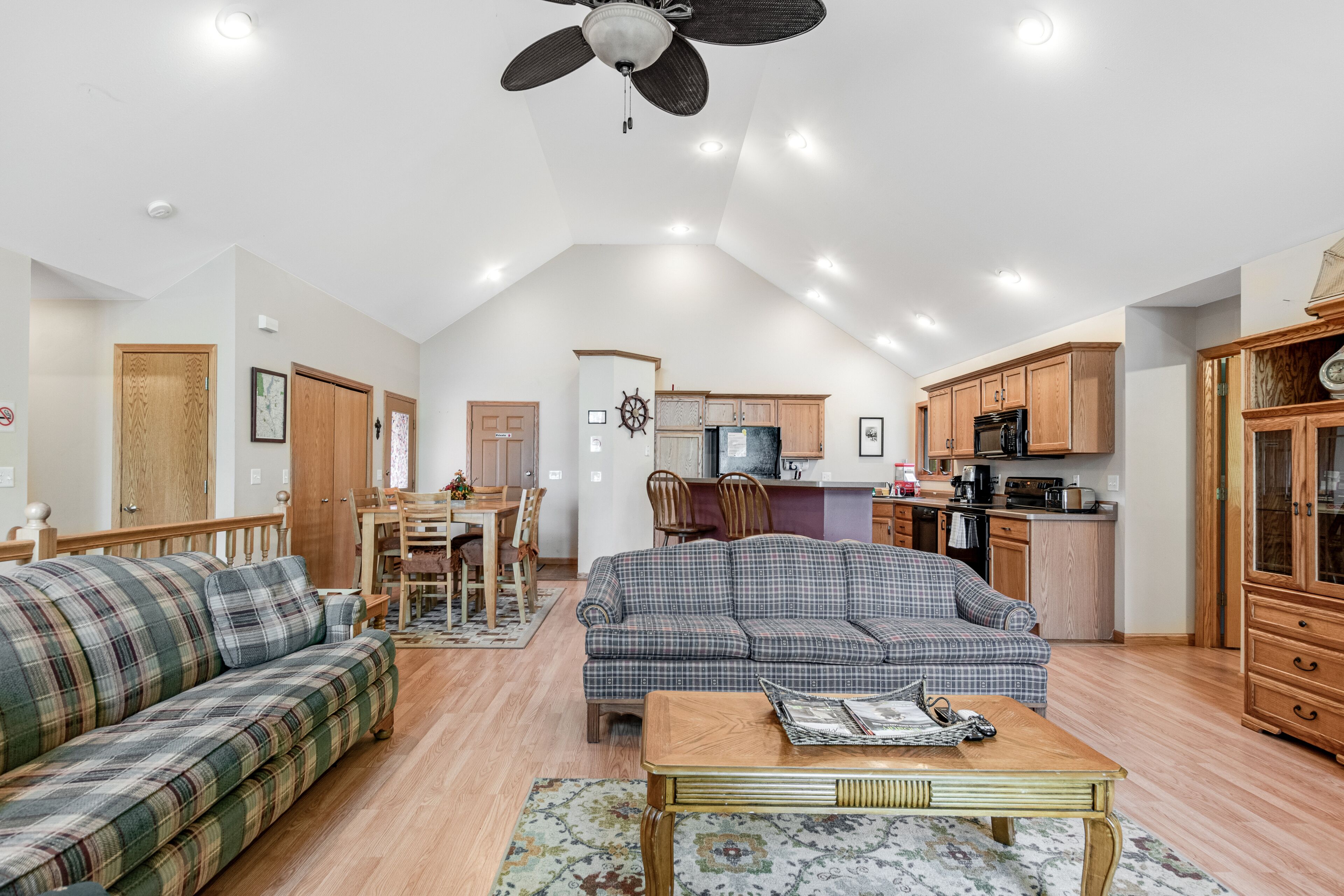 Dog-friendly riverfront retreat with huge yard, deck, grill, firepit, & kayaks