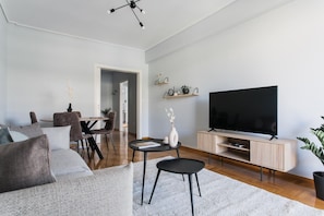 Smart TV, books