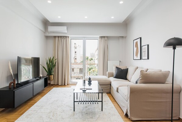 Smart TV - Remarkable 2BR Apartment in Paleo Faliro (Palaio Faliro)