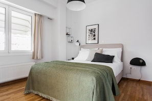 2 bedrooms, desk, iron/ironing board, free WiFi