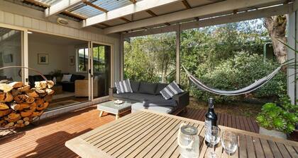 COAST NEST | Relaxing Beach Retreat | Ideal for Couples | Pet Friendly