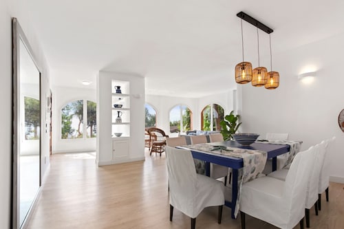 Villa with spectacular views in Malaga, 5 minutes from the beach