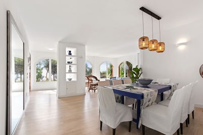 Villa with spectacular views in Malaga, 5 minutes from the beach