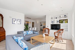 Smart-TV, bøker og printere