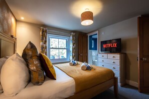 3 chambres, bureau, fer et planche Ă repasser, Wi-Fi gratuit