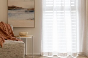 Interior - The perfect group accommodation. Walk to town from these brand new properties. (Beechworth)