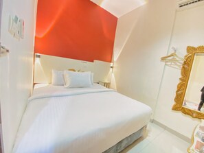 Phòng Tiêu chuẩn | Bộ đồ giường cao cấp, nệm cao su hoạt tính (memory foam), bàn