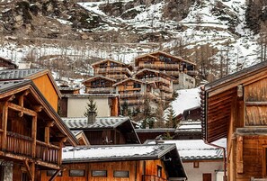 Exterior - Immaculate 5-bed House in Andermatt (Andermatt)