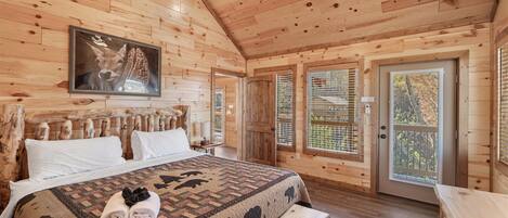 5 bedrooms, iron/ironing board, free WiFi, bed sheets