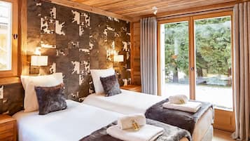 5 bedrooms, free WiFi, bed sheets