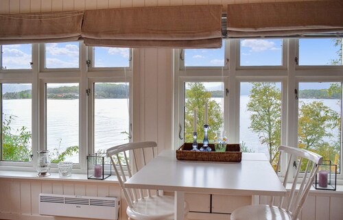 1 bedroom nice home in Skånevik