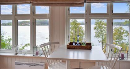 1 bedroom nice home in Skånevik