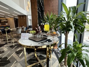 Lobby - Trademark Collection by Wyndham Operla Airport Hotels (Arnavutköy)