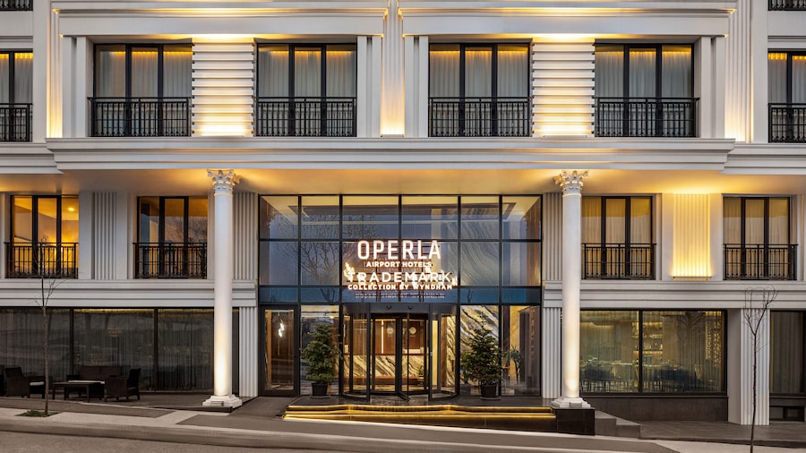 Trademark Collection by Wyndham Operla Airport Hotels