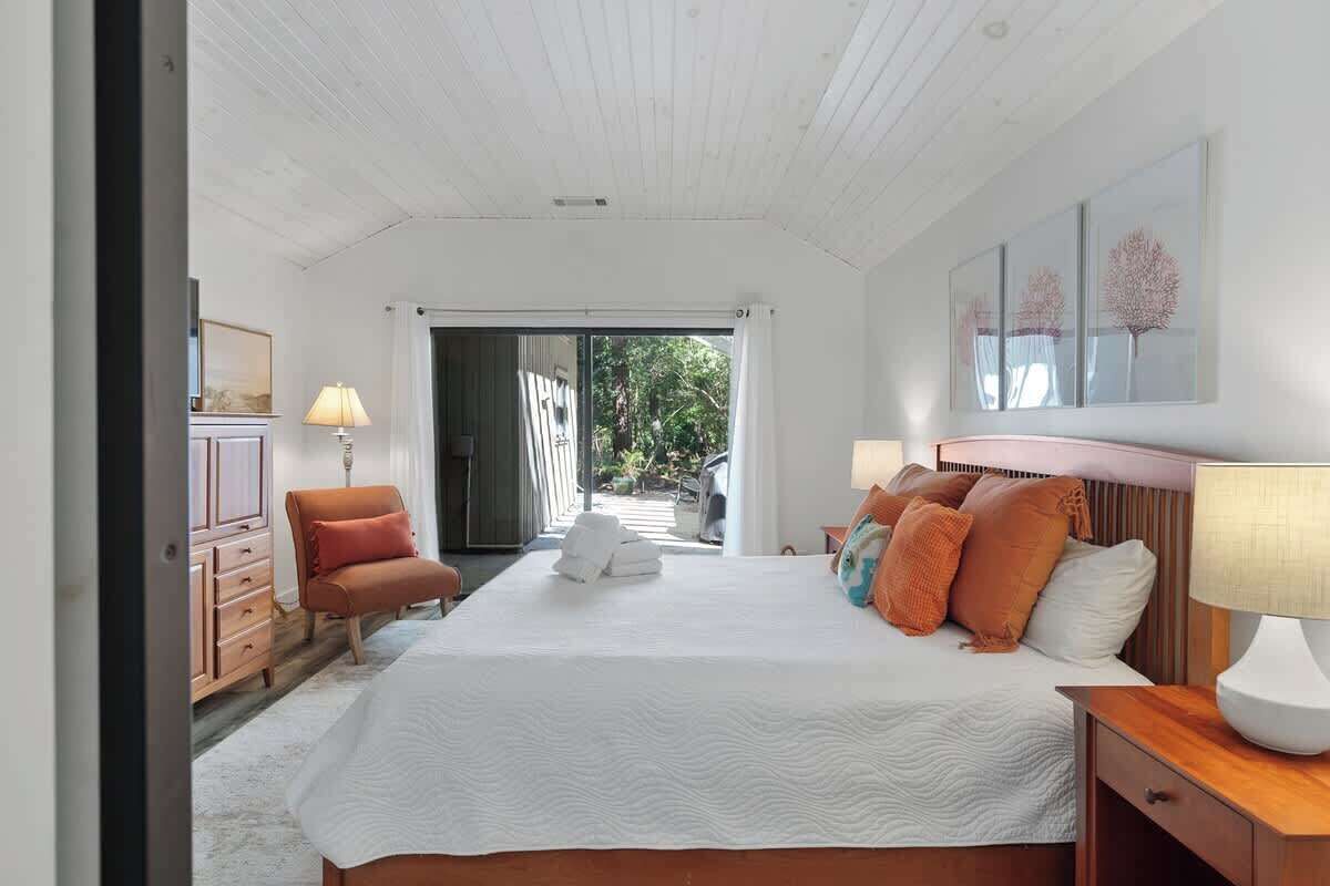 3 chambres, fer et planche à repasser, lit parapluie, Wi-Fi gratuit