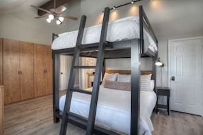 2 bedrooms, desk, iron/ironing board, free WiFi - Cliffside Casa | Mtn Views, Skiing & Dogs OK (Durango)