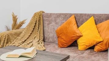 Economy Apartment | Living area