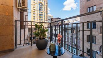 Departamento Prestigio | Balcón