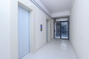 Interior entrance - Stay Inn  on Buzand Str. 97 (Yerevan)