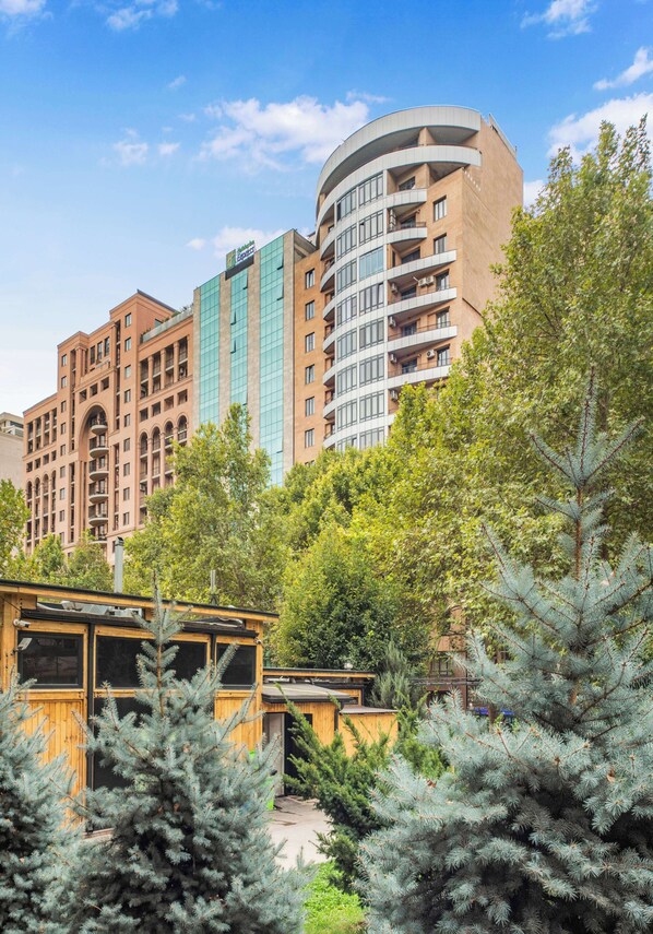 Exterior - Stay Inn  on Buzand Str. 97 (Yerevan)