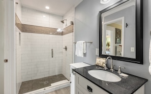 Hair dryer, towels - Inlet Beach + Gulf View, Pet Friendly & Bikes (Inlet Beach)