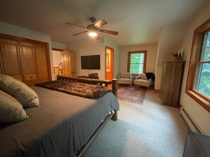 3 makuuhuonetta, vauvan matkasänky, ilmainen Wi-Fi