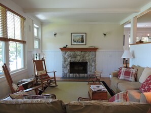 TV, fireplace, DVD player