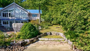 Unclassified image, 2 of 46, button - Lake Winnipesaukee Waterfront Vacation Rental in Moultonborough (Moultonborough)